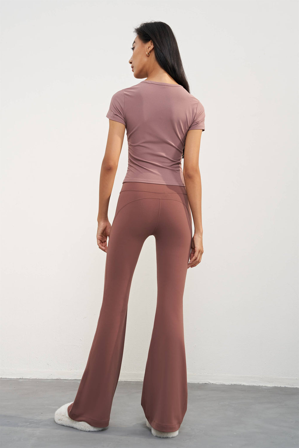 REVERIE - Callista Everyday Ribbed Crew Neck Short Sleeve T-Shirt